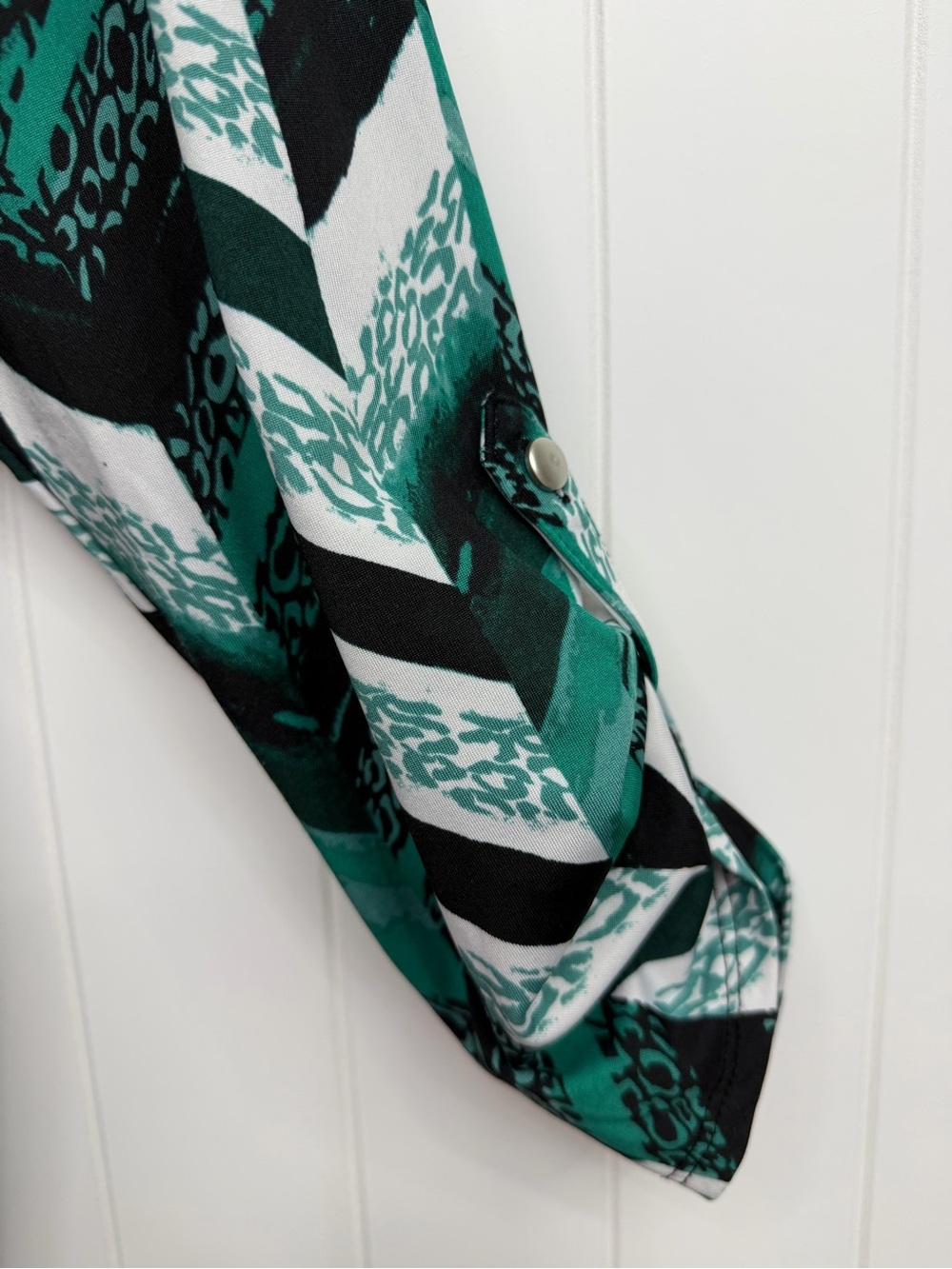 Notations Teal and Black Chevron Blouse | Convertible Sleeves - Picture 3 of 8